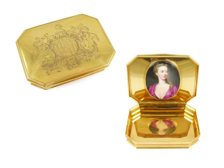 George II canted rectangular gold box